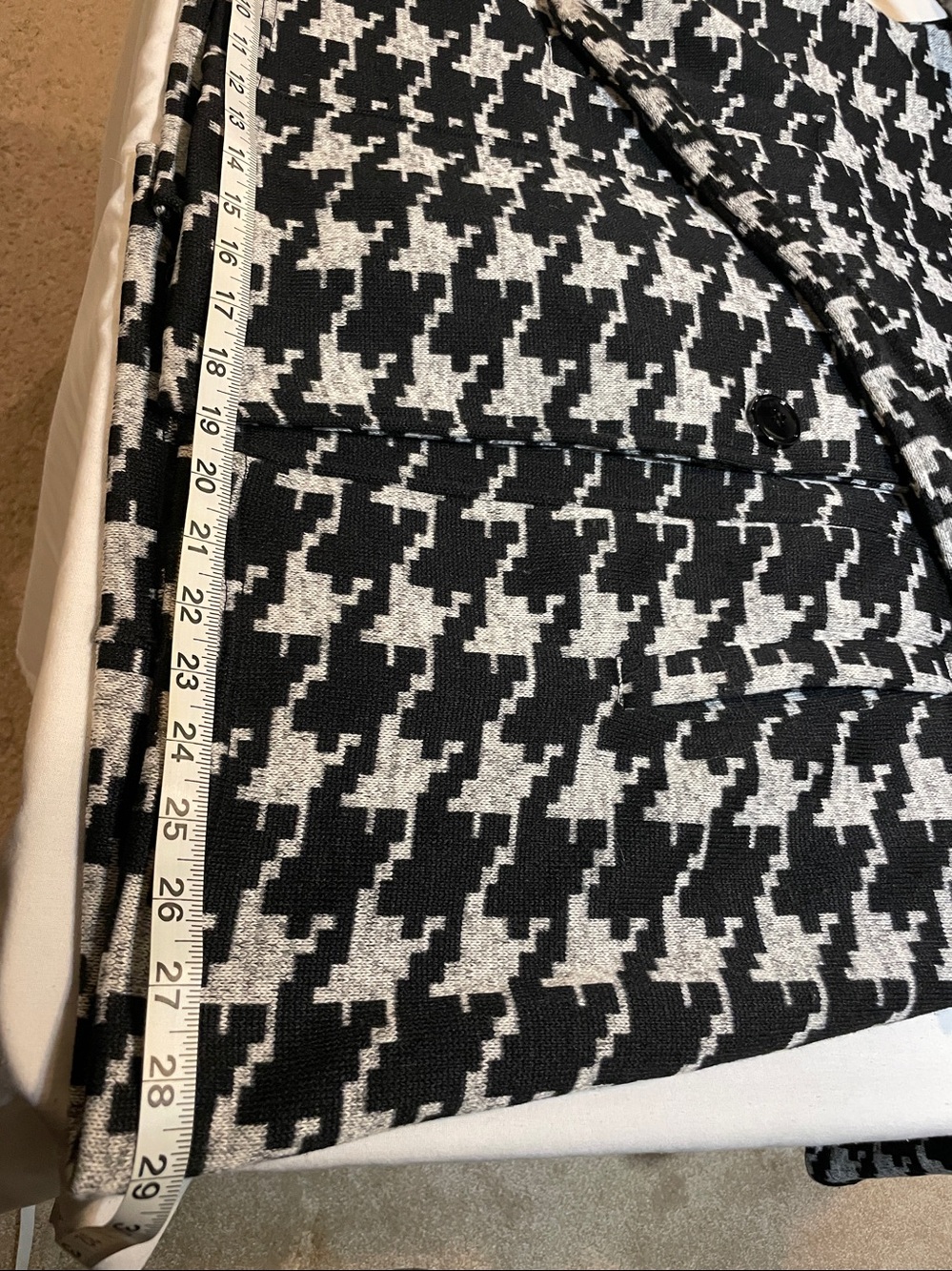 Roz & Ali Black and White Houndstooth Long Sleeve Wrap Coat - Picture 9 of 13